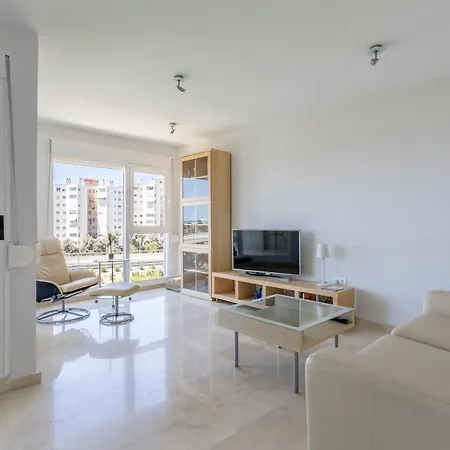 Luxury Seaview Apartment *
